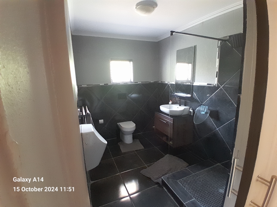 6 Bedroom Property for Sale in Protea Park North West